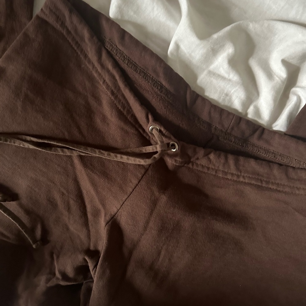 low rise y2k yoga pants